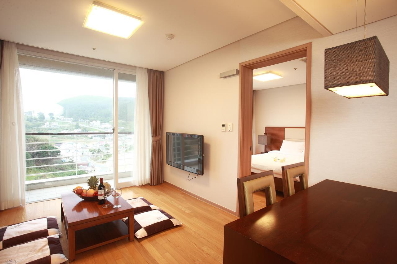 Hotel Riviera Geoje Exterior foto