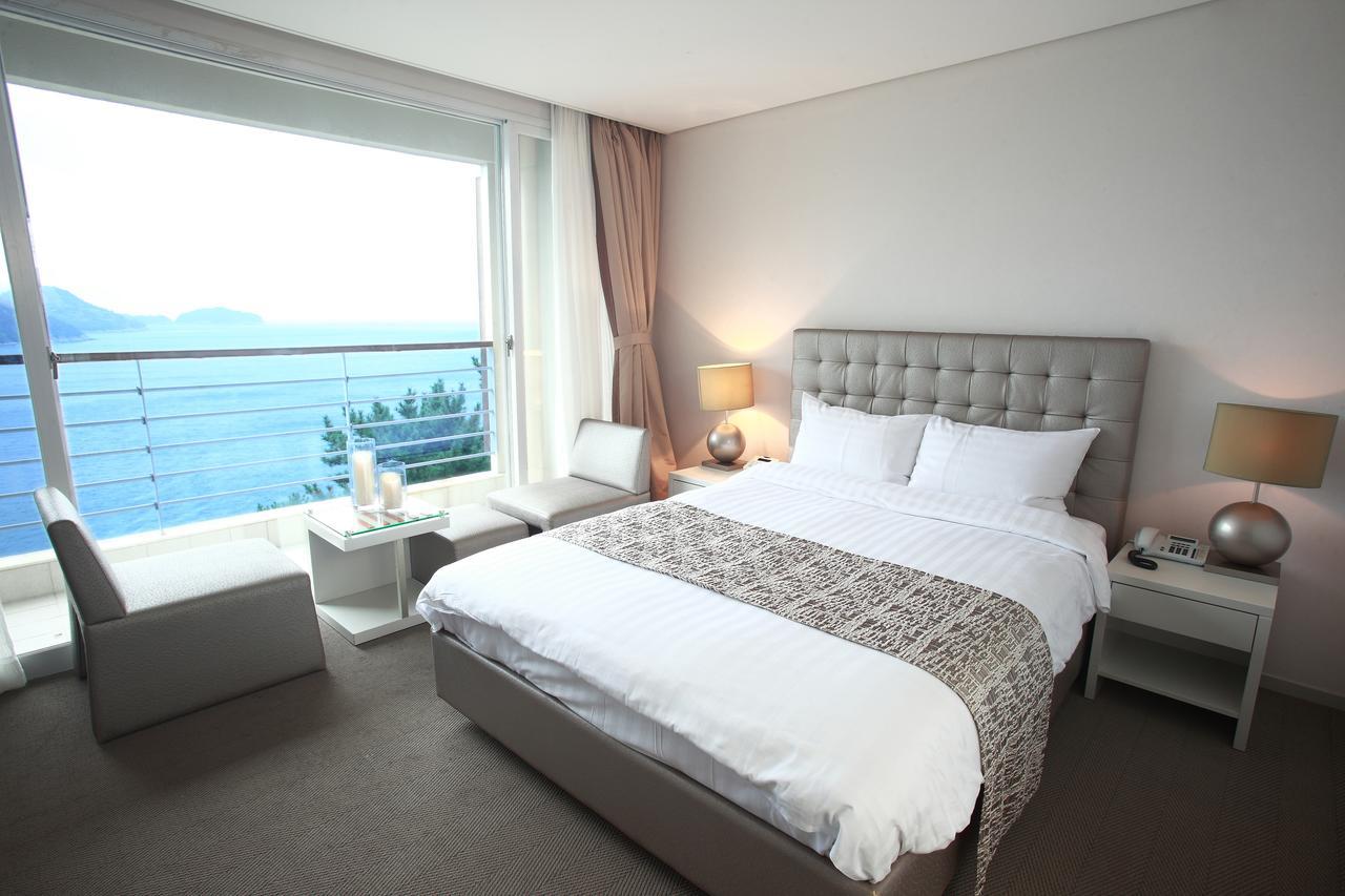 Hotel Riviera Geoje Exterior foto