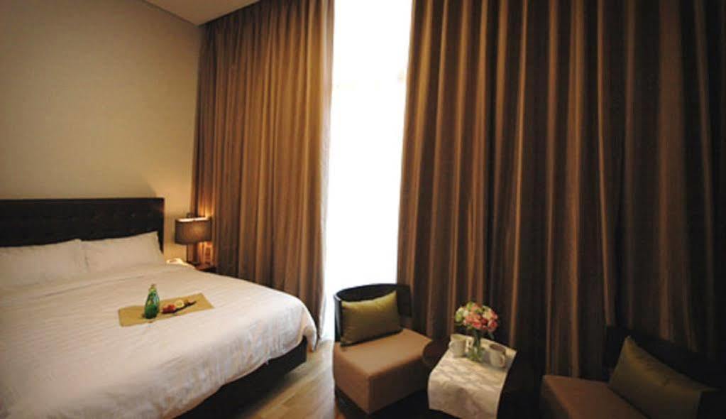 Hotel Riviera Geoje Exterior foto