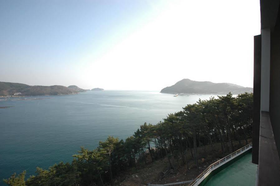 Hotel Riviera Geoje Exterior foto