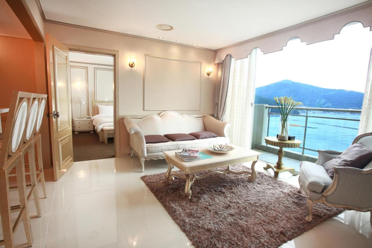 Hotel Riviera Geoje Exterior foto