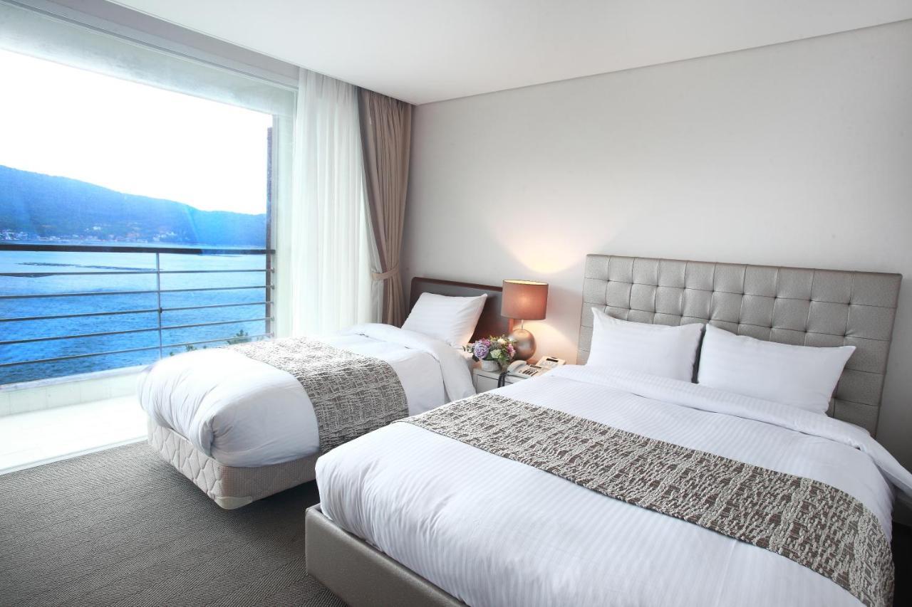 Hotel Riviera Geoje Exterior foto